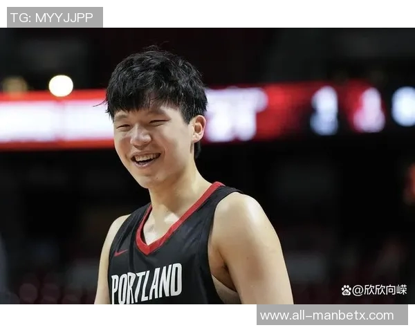 三中锋齐聚却无表现机会杨瀚森上半场未能登场引发热议